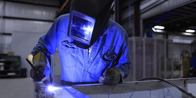 Reshoring Americaâ€™s Manufacturing Through Smart Manufacturing	