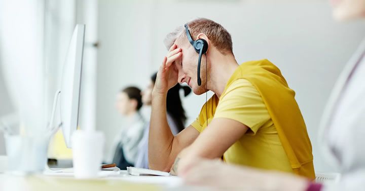 Top 4 Complaint Management Challenges and How To Solve Them